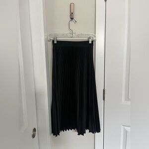 H&M Pleated Circle Skirt, Black (XS)